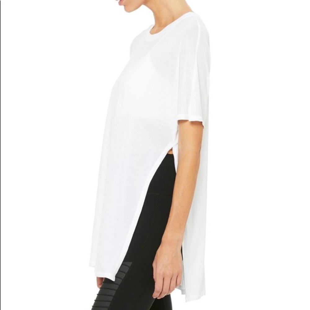 DREAMER SHORT SLEEVE TOP - ALO Yoga